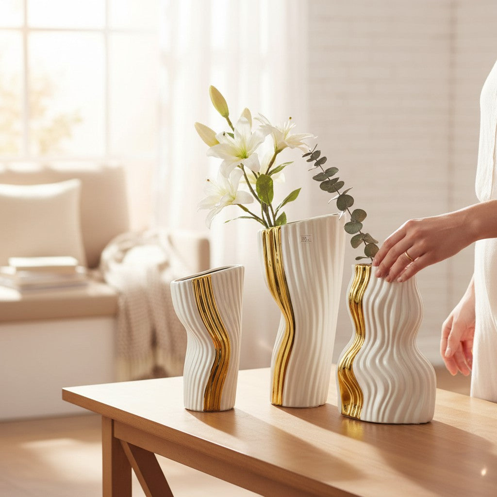 Nordic Minimal Abstract Loop Design Ceramic Vase
