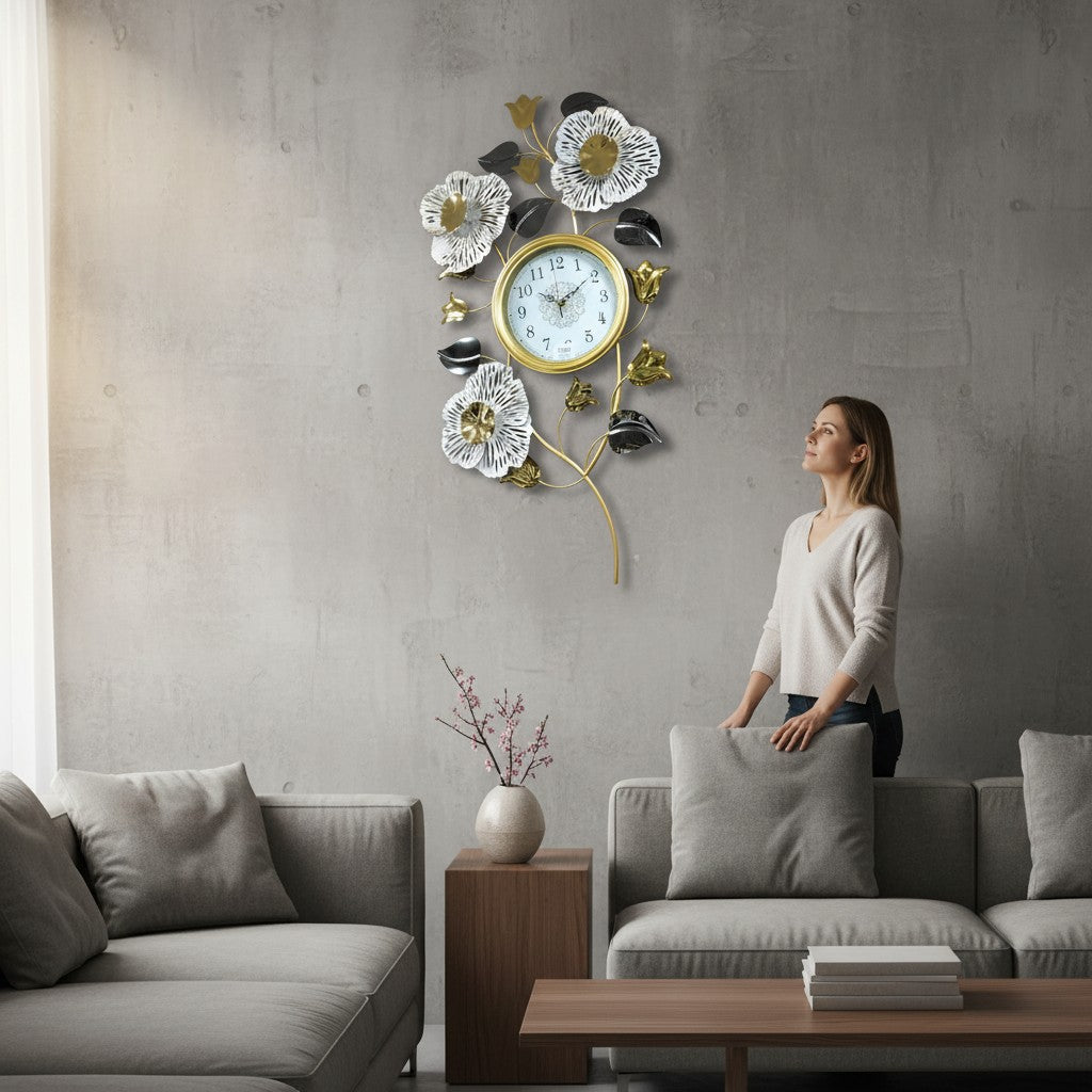 Golden Harmony Wall Clock Décor