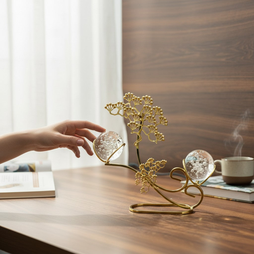Royal Golden Tree Crystal Orb Décor